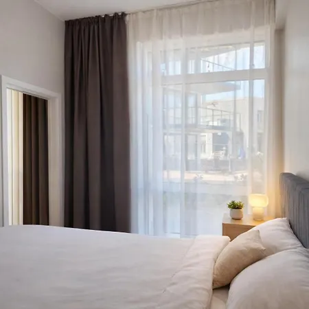 Апартаменти New 5min To Airport At Kokstad Train Station Берген