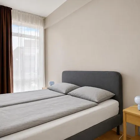 Апартаменти New 5min To Airport At Kokstad Train Station
